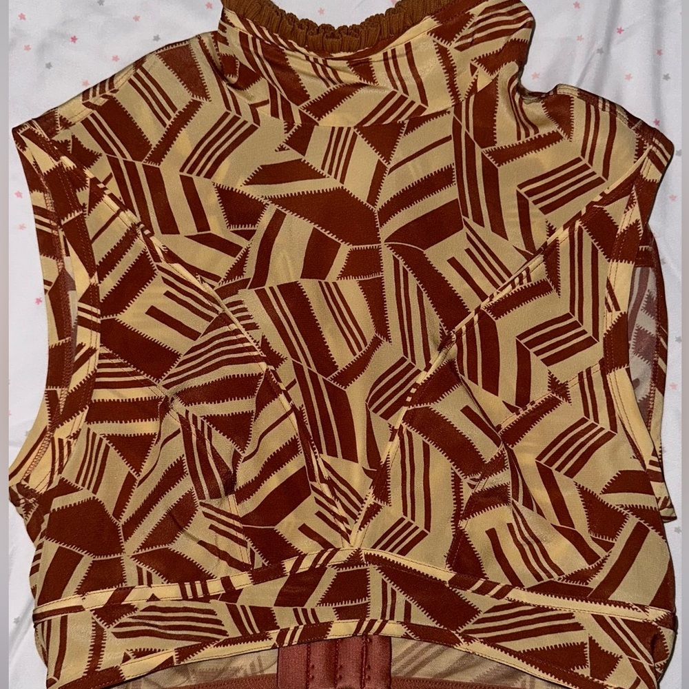 Special Addition Chloe Crop Top 🚨